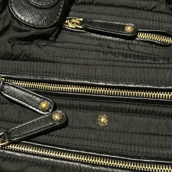 Tod’s Womens Nylon And Leather Zipper Closure Shoulder Bag Black - Picture 4 of 11